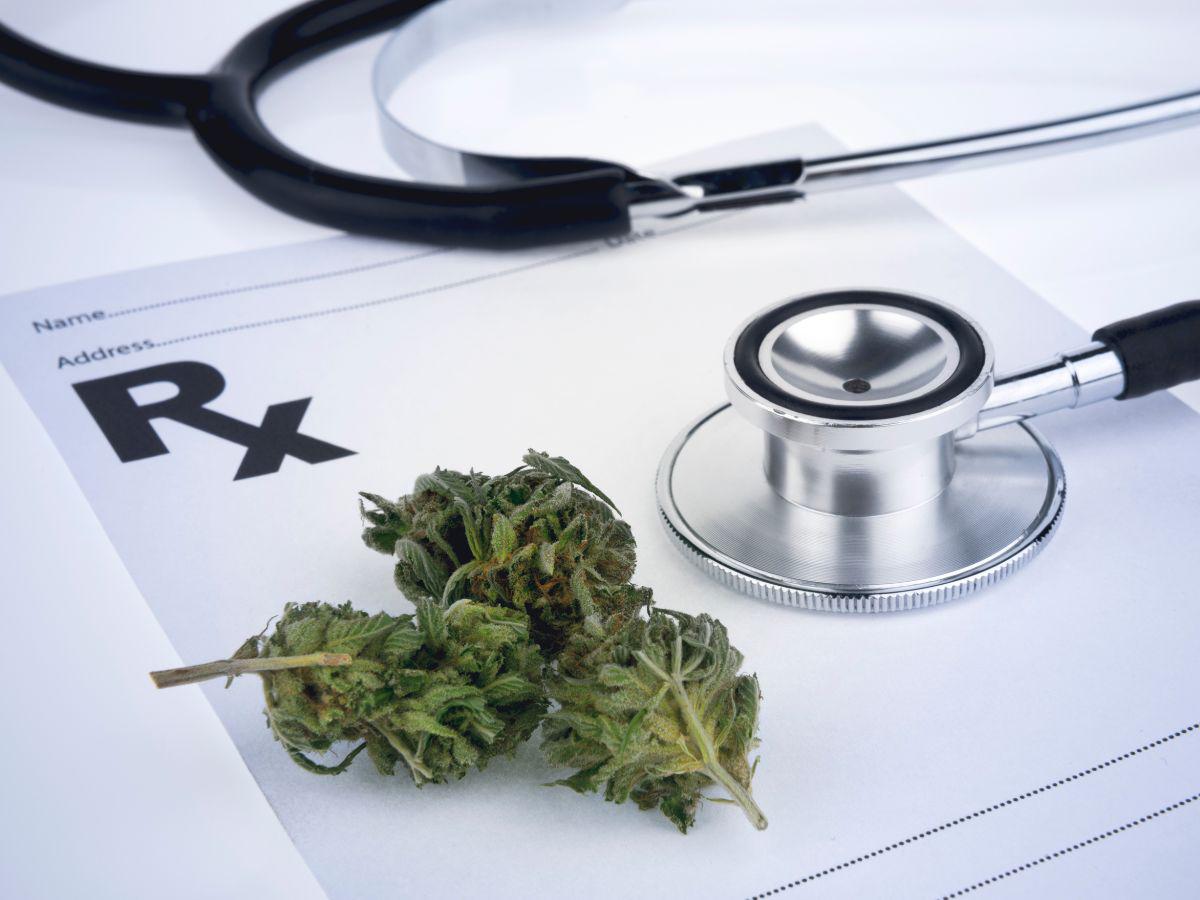 Costa Rica presenta reglamento para comercializar productos medicinales a base de cannabis