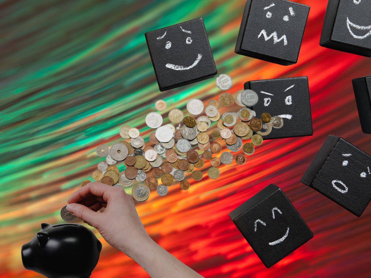 ¿Cómo las emociones influyen en la relación con el dinero?