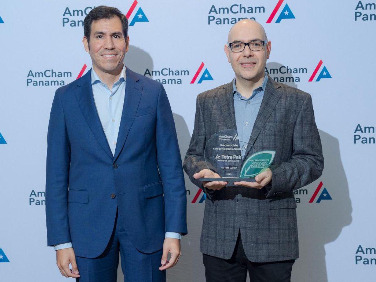 Reconocimiento Liderazgo Sostenible 2025 en la categoría medio ambiente, otorgado por AmCham Panamá.