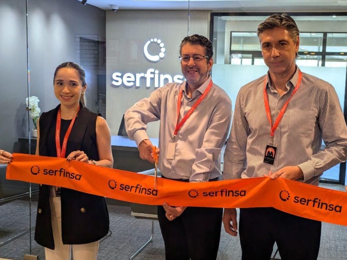 La paytech salvadoreña SERFINSA expande su operación a Centroamérica
