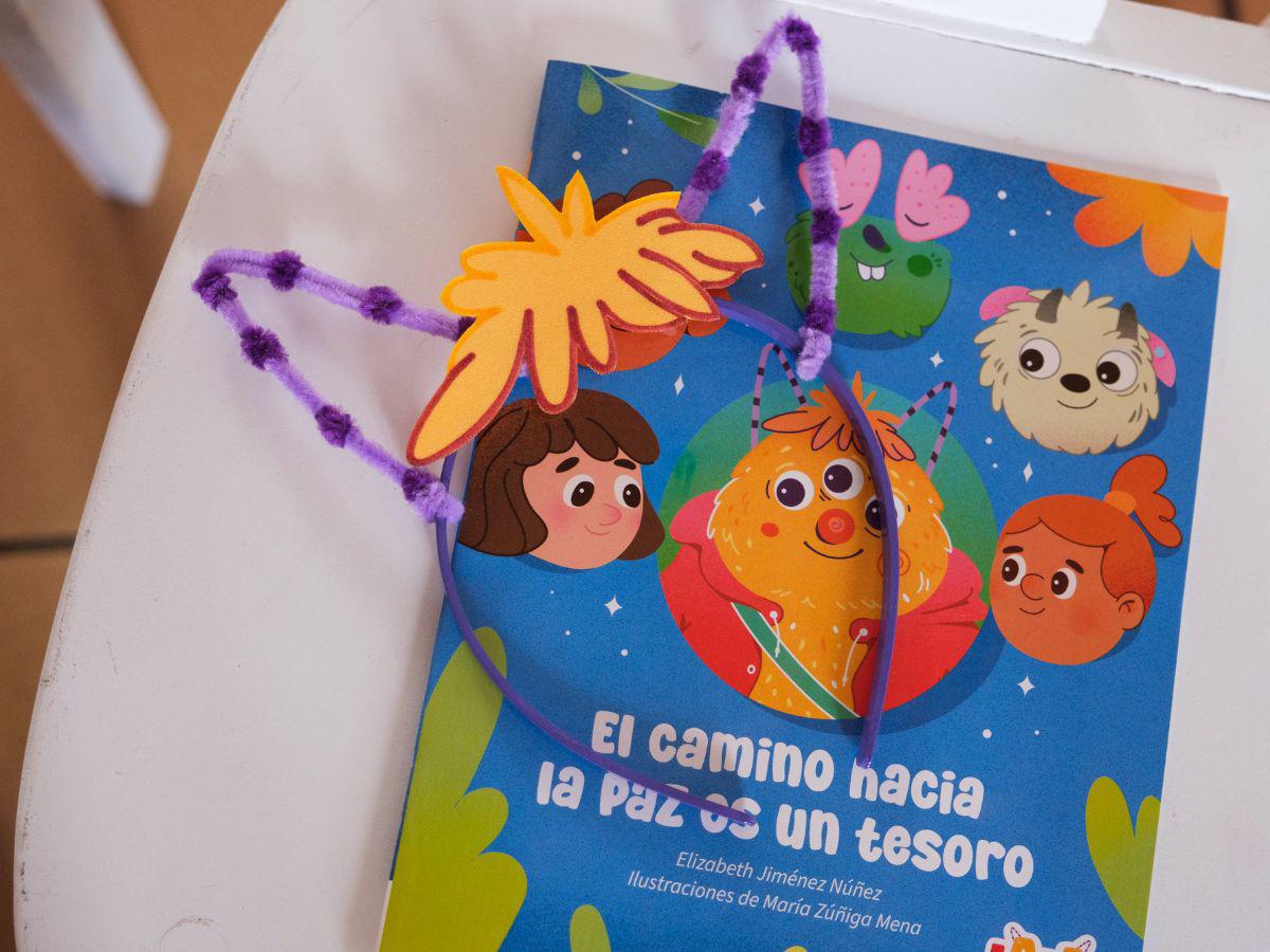 Recursos para conversar de paz y prevención de violencia llegan a docentes y familias de Costa Rica