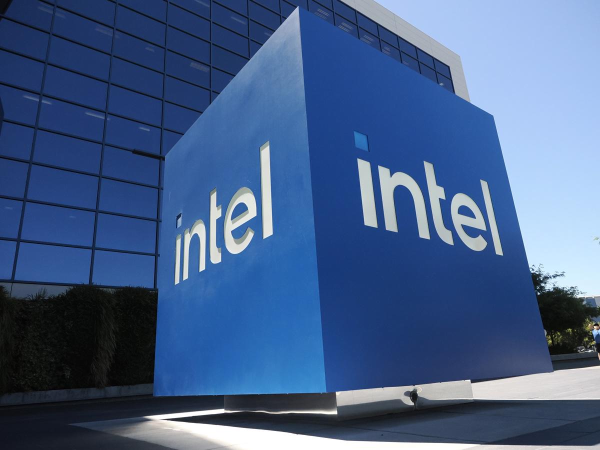 CEO de Intel dice estar dando 'datos' al Gobierno de EEUU tras pedir Trump su dimisión