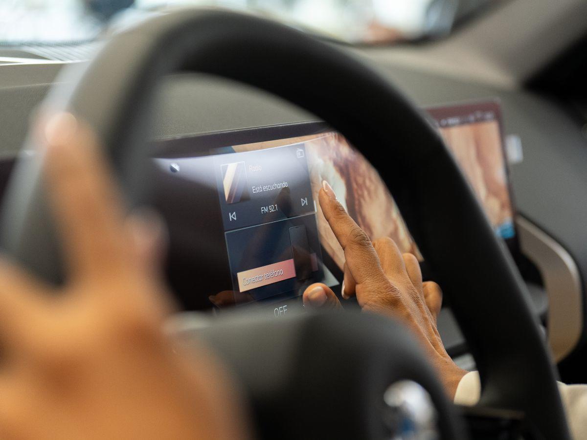 Excel presenta el nuevo BMW X3, con un diseño renovado y tecnología avanzada