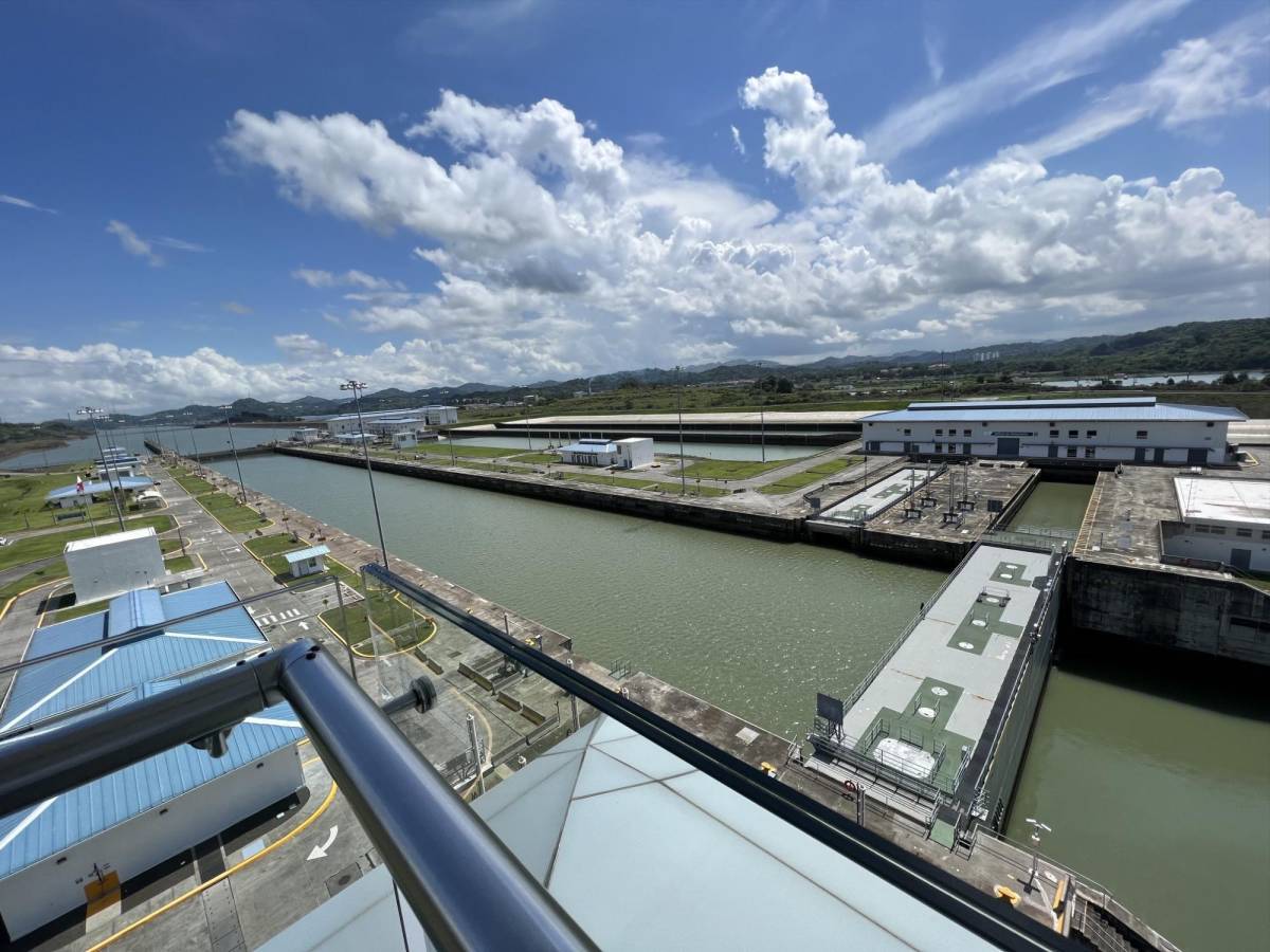 Canal de Panamá busca desesperadamente agua