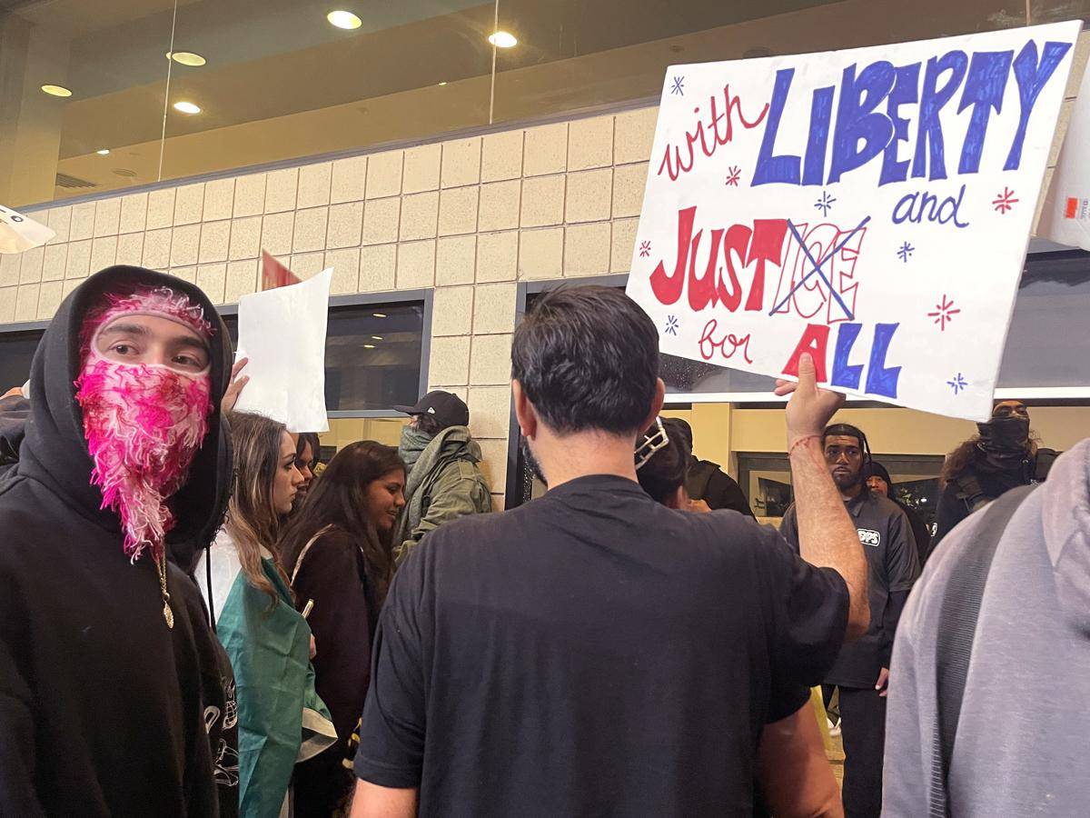 Gobierno de Trump pausa programa de redadas indiscriminadas contra migrantes