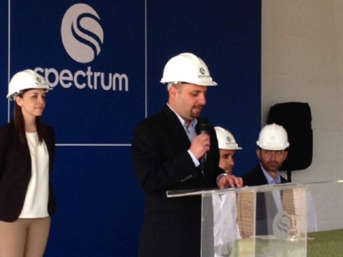 Spectrum construye Naranjo Mall