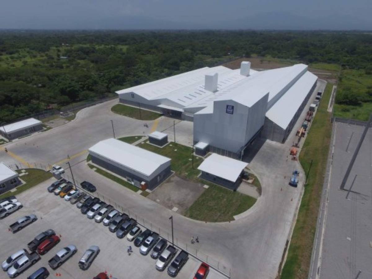 Yara inaugura nueva planta de producción de fertilizantes en Guatemala