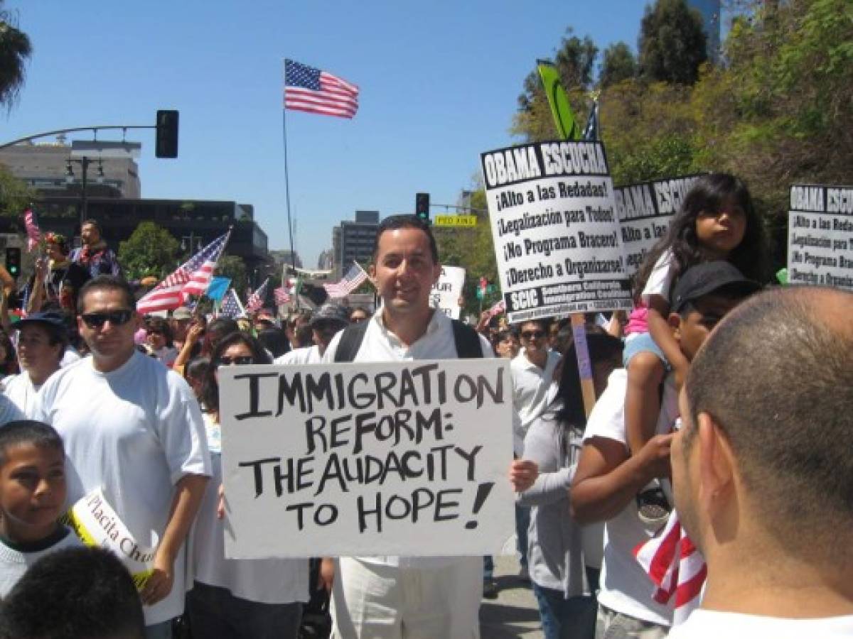 Obama ultima regularización masiva de inmigrantes ‘sin papeles’