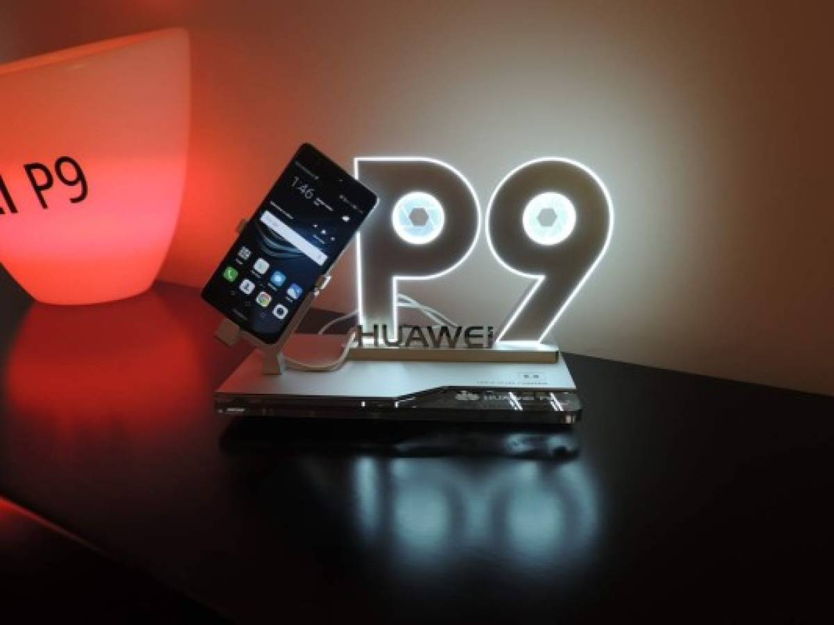 Huawei presenta en Centroamérica el P9, el smartphone con doble lente