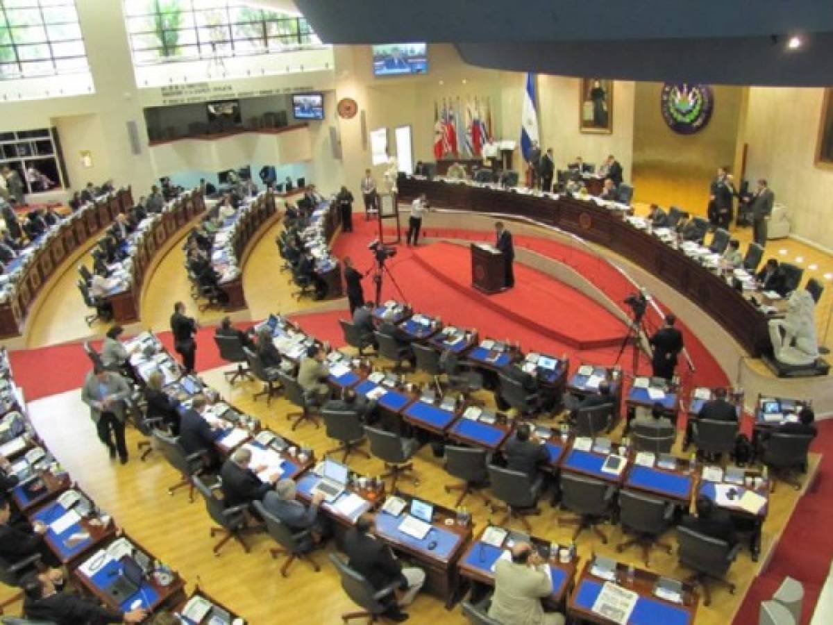 El Salvador: aprueban Ley de Fondos de Inversiones