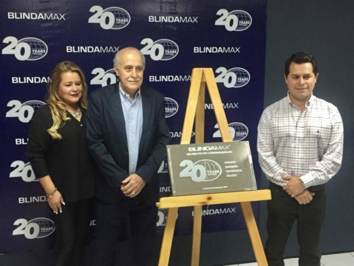 Blindamax cumple 20 años