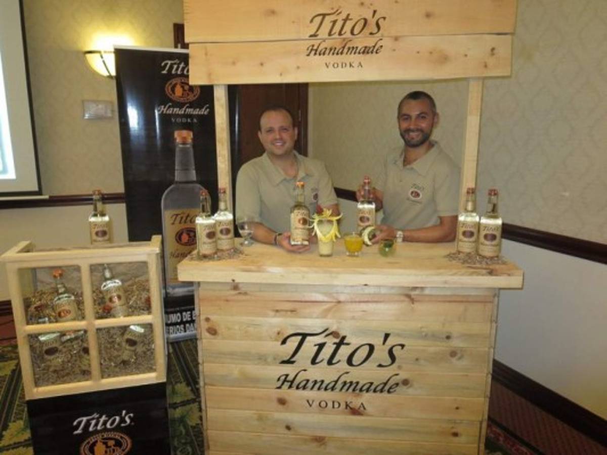 Tito’s Handmake Vodka ya en Guatemala