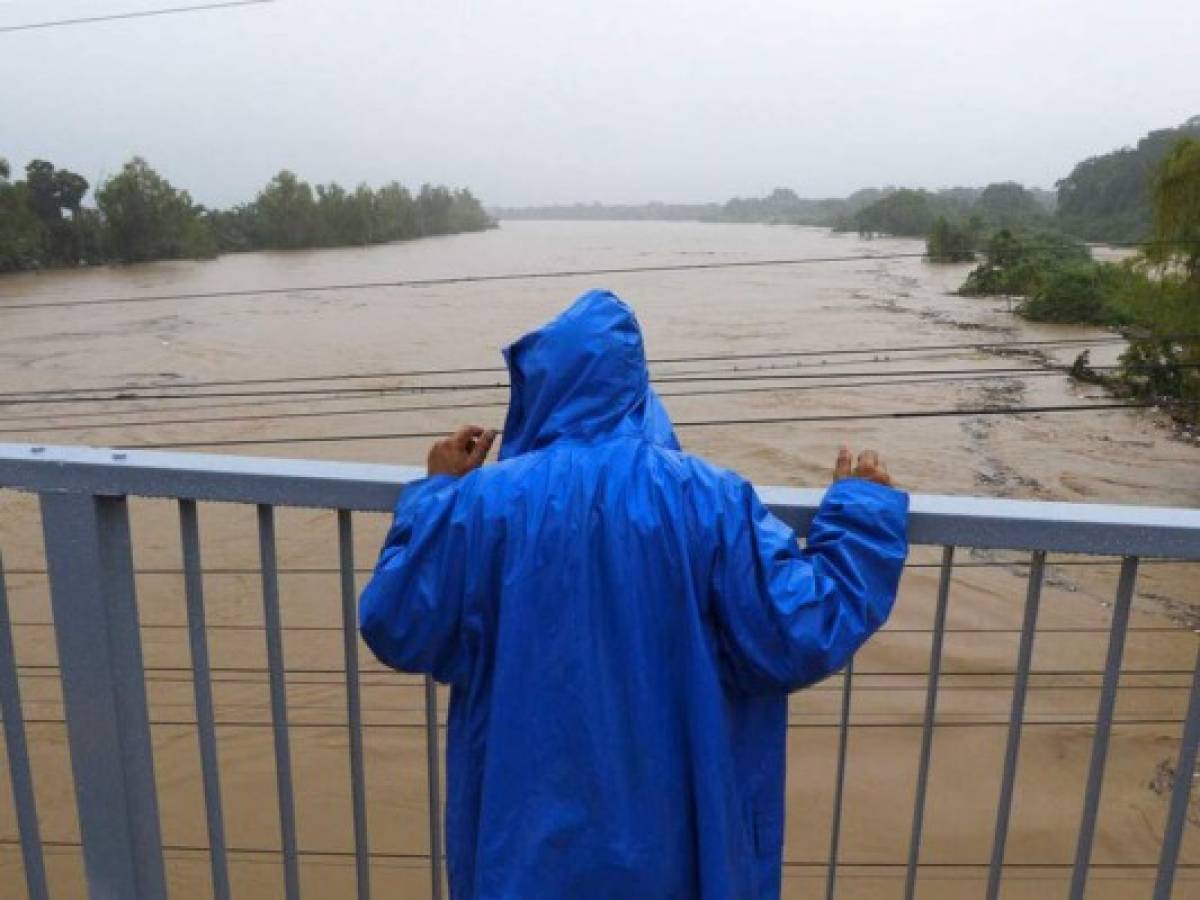 Tromenta tropical Iota llega a Honduras tras dejar nueve muertos