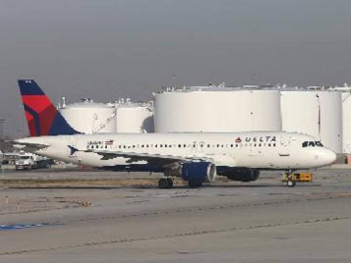 Delta recorta vuelos a Venezuela