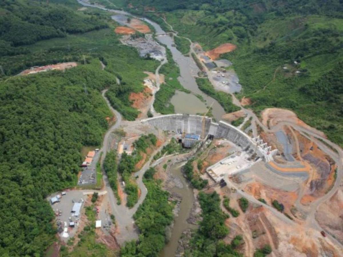 Panamá anuncia acuerdo con indígenas para construir la polémica hidroeléctrica Barro Blanco