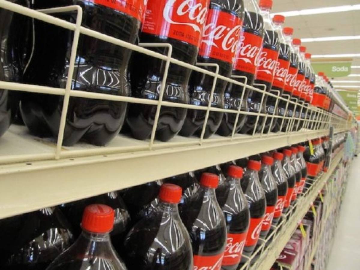 Coca Cola, en crisis por cambios de gustos del consumidor