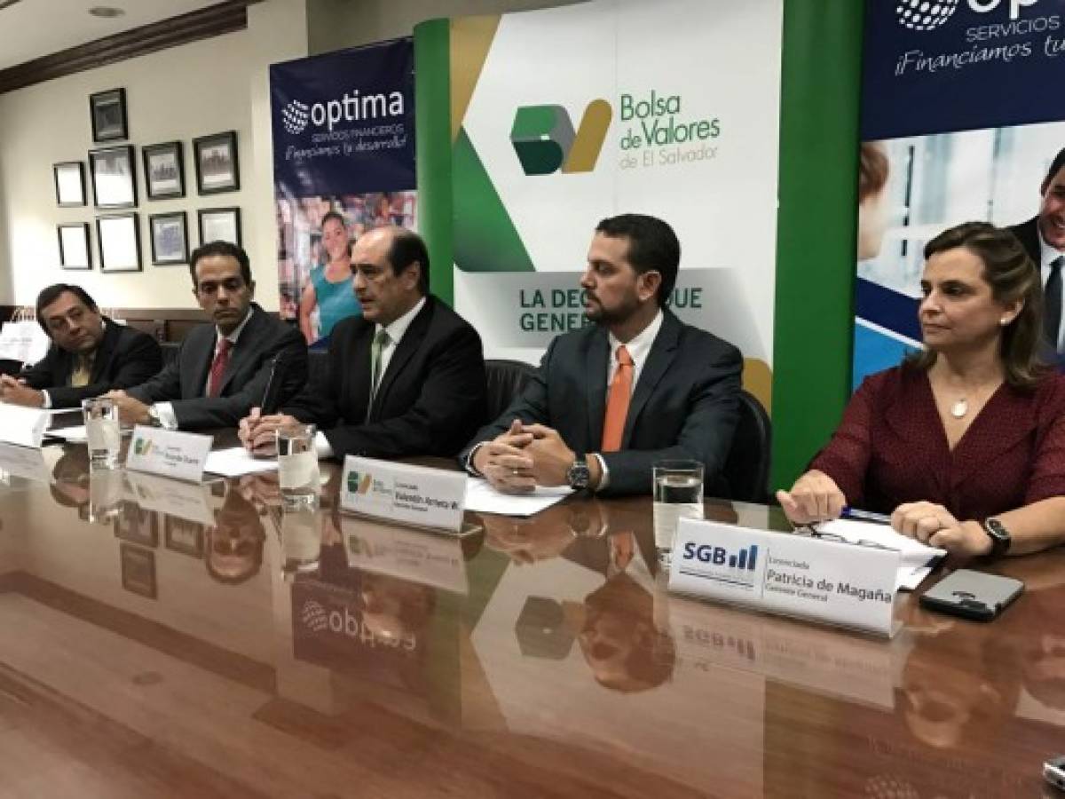 El Salvador: Optima Servicios Financieros emitió US$5 M en papeles bursátiles