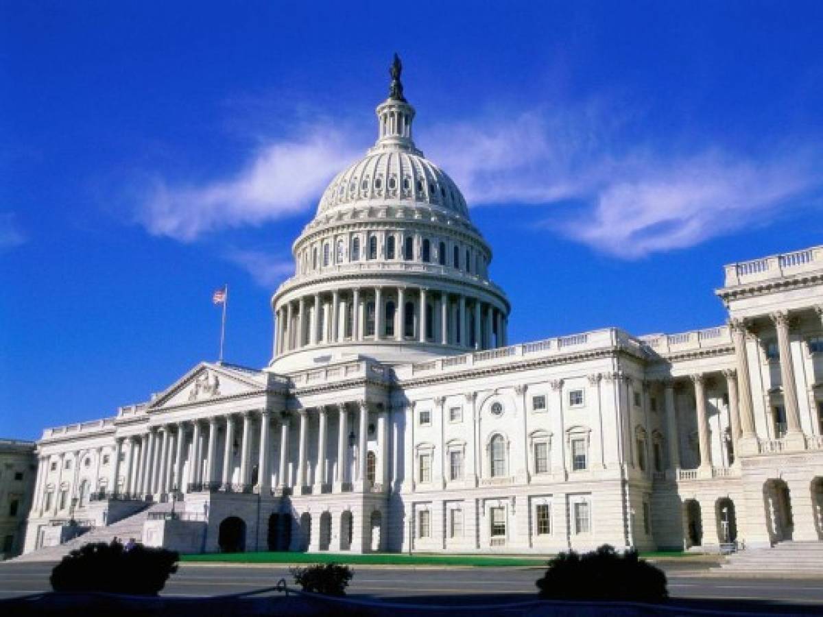 Cierran Casa Blanca y Congreso: reportan disparos en el interior del Capitolio