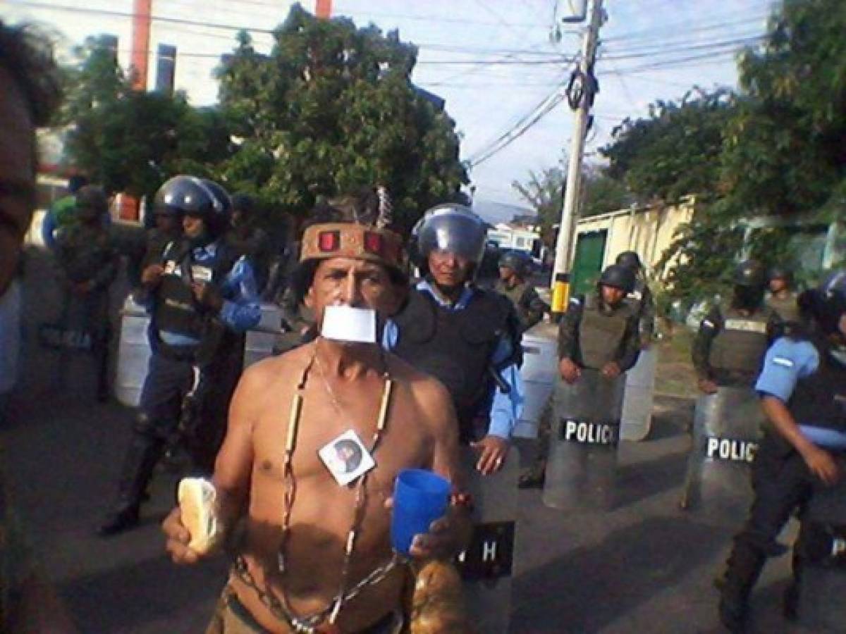 Protestas por el cierre del canal opositor Globo TV en Honduras