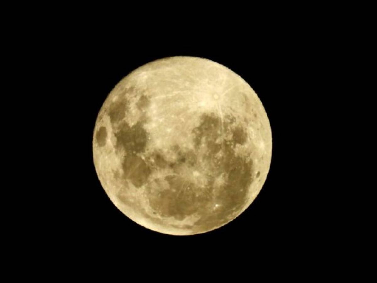 El eclipse de la luna del lobo es la primera de 13 lunas llenas en 2020