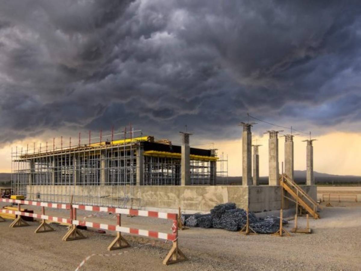 Nubes grises de cemento chino sobre cielo tico incomodan al Gobierno