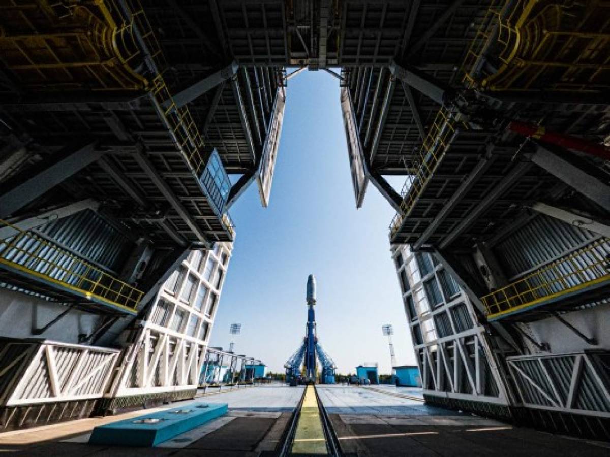 Rusia lanza 36 nuevos satélites OneWeb