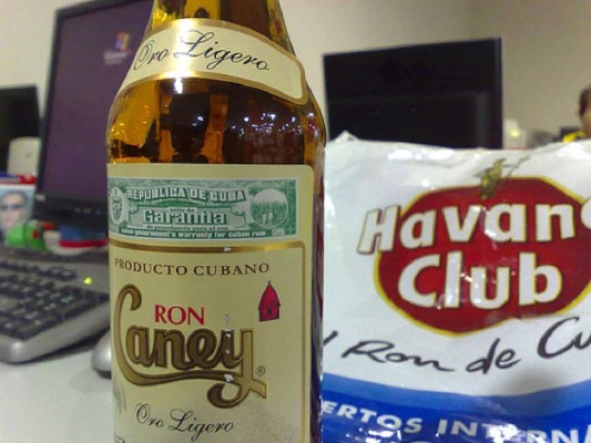 Todo listo en EE.UU. para recibir ron cubano