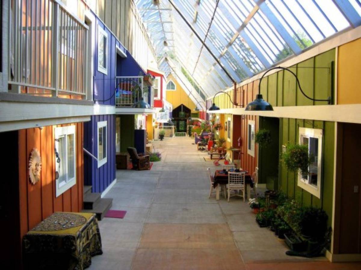 Qué es el Co-housing: Casas para envejecer con los amigos