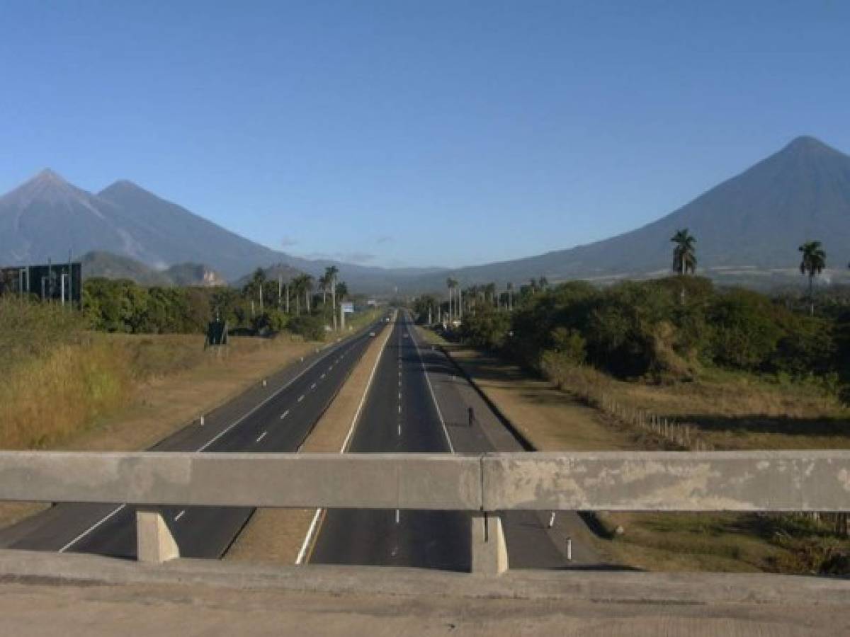 Guatemala asume errores en licitación autopista Palín-Escuintla