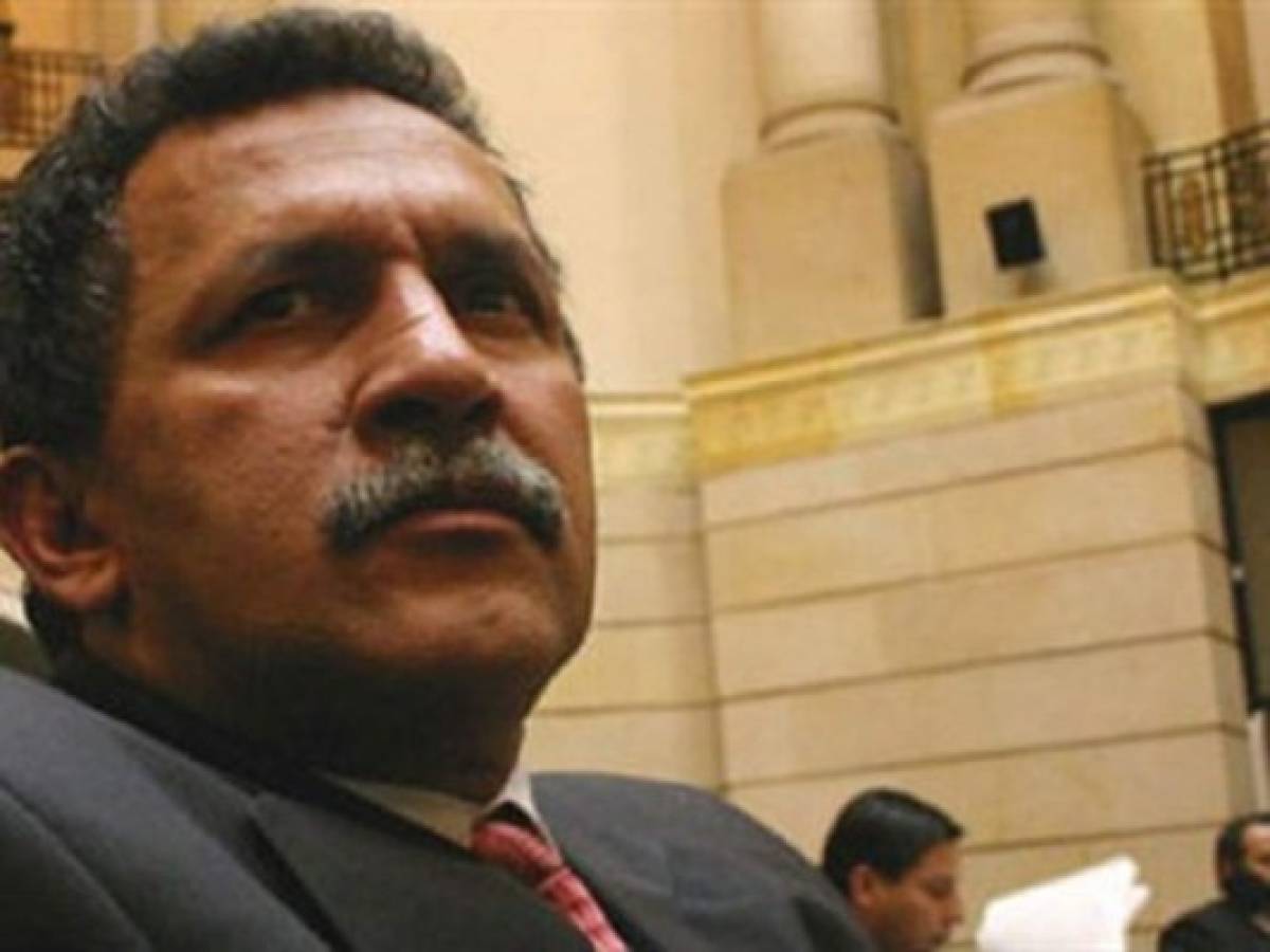 Colombia: 10 años de cárcel a excongresista por nexos con paramilitares