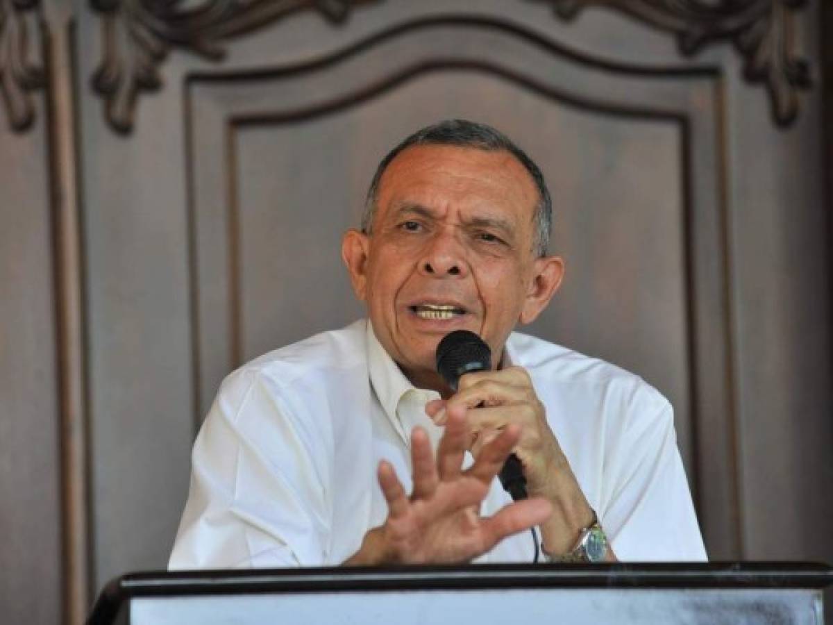 EEUU prohíbe entrada a expresidente de Honduras Lobo señalado de corrupción