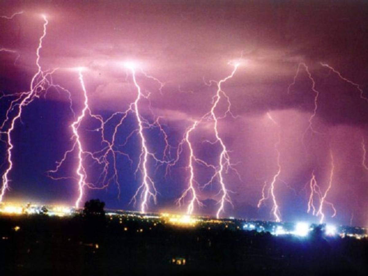 Proteja sus equipos en temporada de lluvia