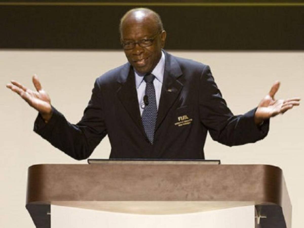 EE.UU. solicita extradición del exvicepresidente de la FIFA, Jack Warner