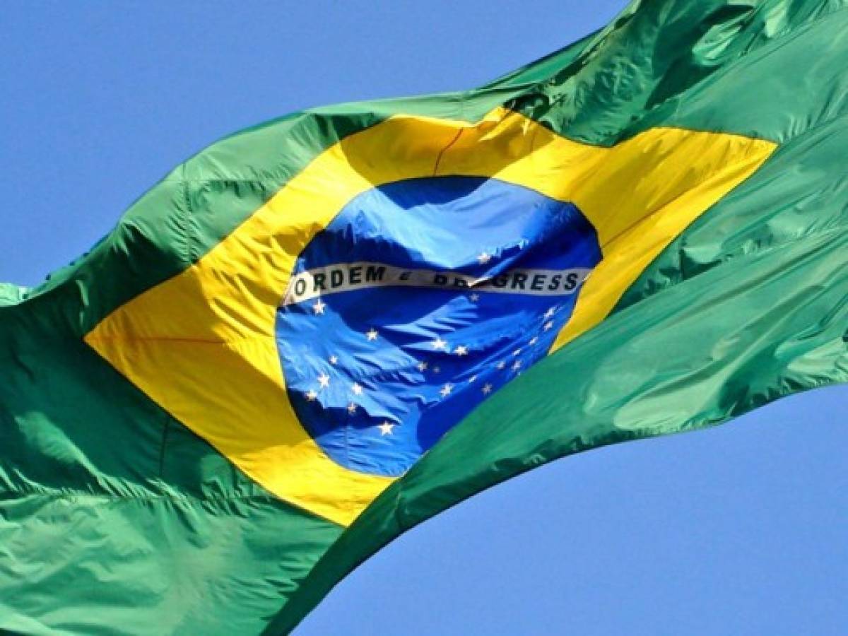Brasil anticipa una caída del PIB de 1,7% en 2015