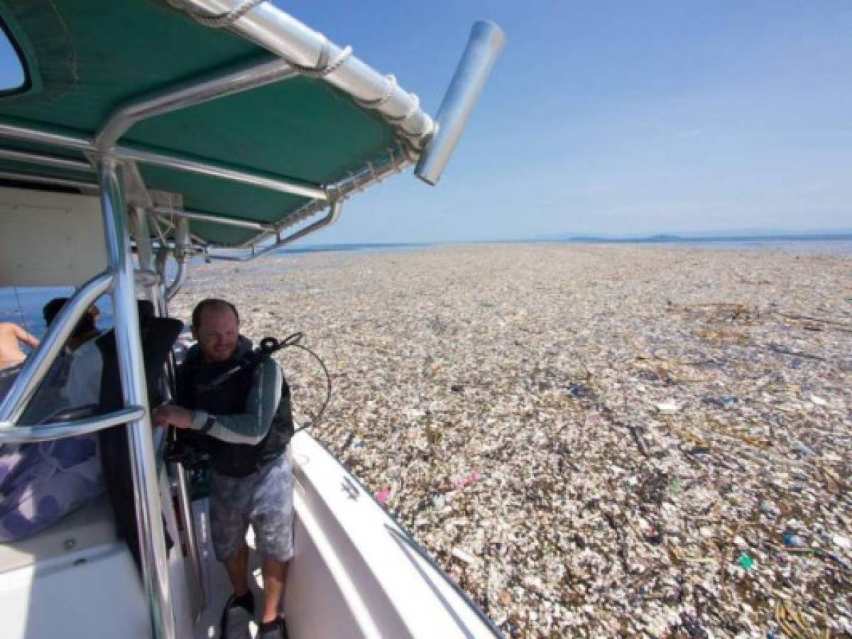 'Isla de basura' en Caribe hondureño, testimonio de catástrofe ambiental