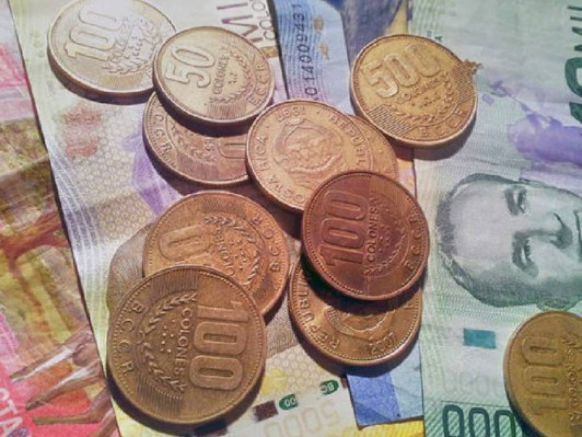 Efectivo es el medio de pago favorito de los ticos
