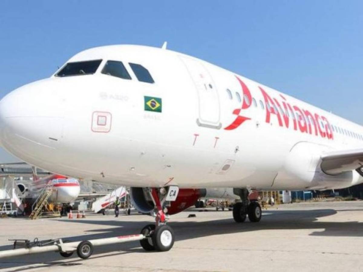 Avianca Brasil cancela decenas de vuelos por huelga de tripulantes