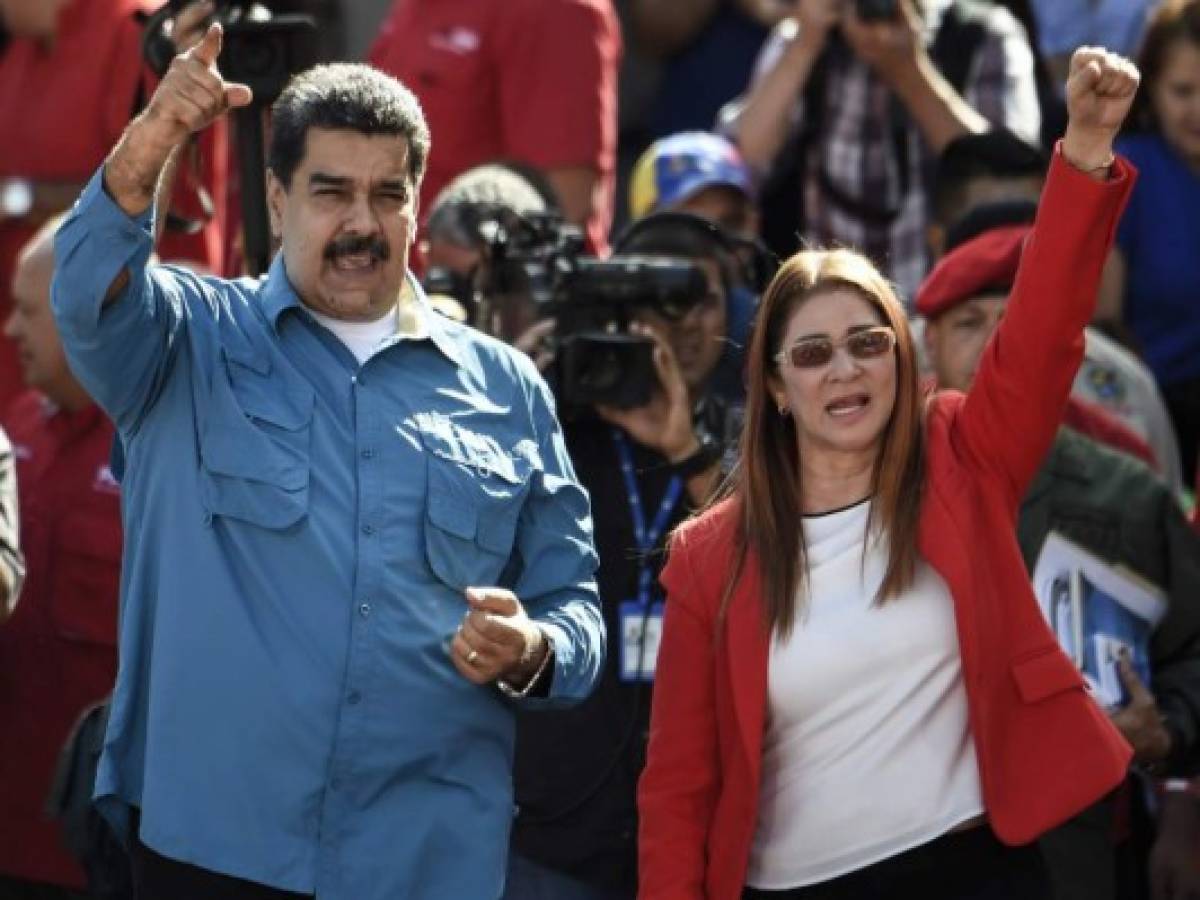 Maduro se declara dispuesto a reelegirse en votación adelantada