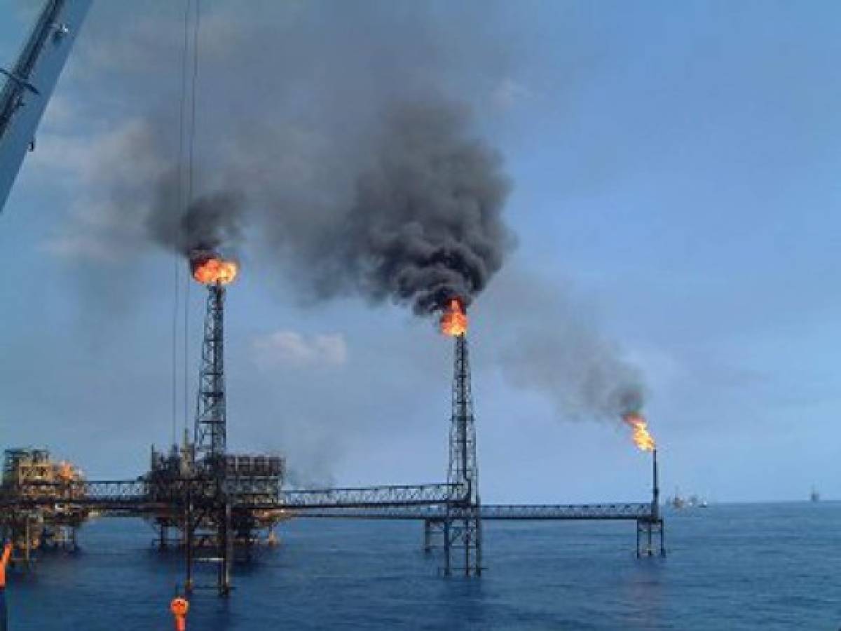 México tras licitaciones para atraer inversión energética