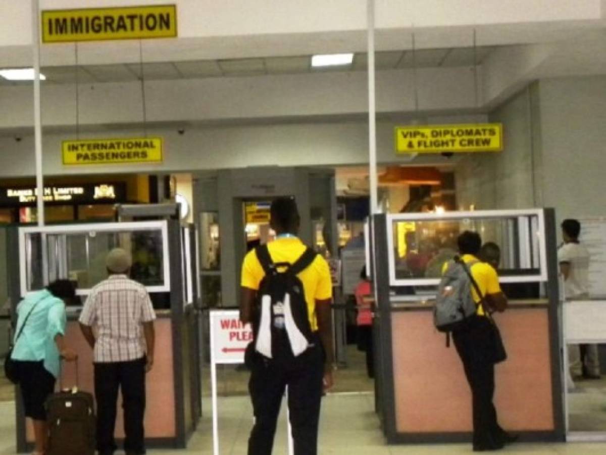 Cubanos llegan ahora desde Guyana, tras cierre de Ecuador
