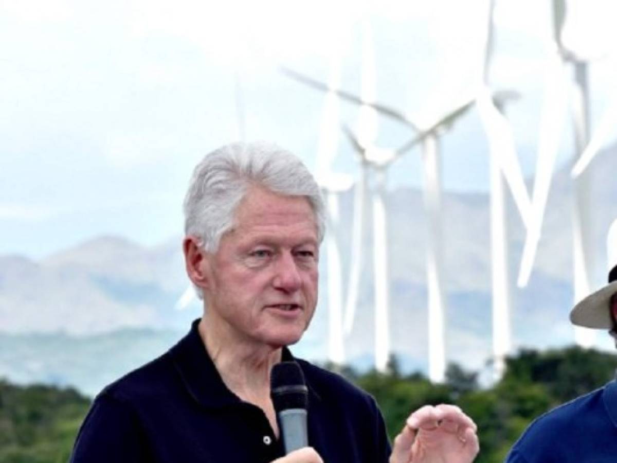 Bill Clinton inaugura en Panamá el mayor parque eólico del Istmo