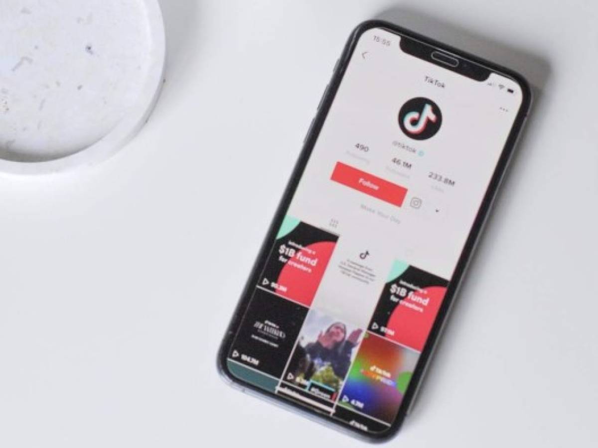 TikTok es la aplicación social que más datos comparte con terceros