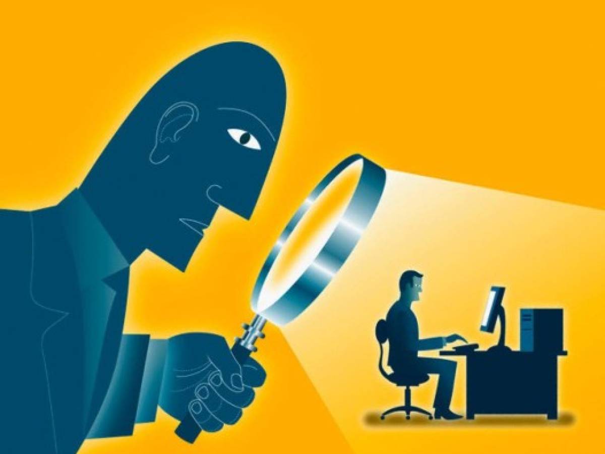 Estos son los tres peligros del internet, según su propio creador