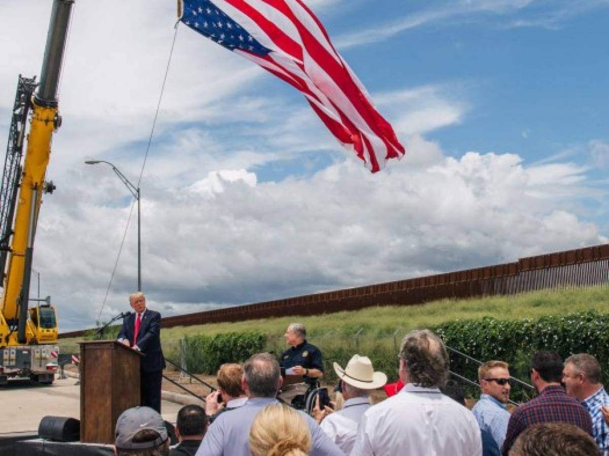 Donald Trump iría a juicio por supuestos beneficios en especies