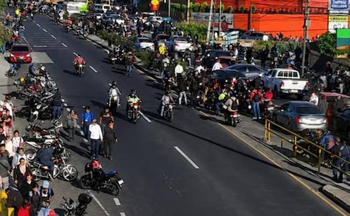 <i>Las carreteras volvieron a quedar habilitadas, pero el origen del conflicto continúa intacto. (Foto: Redes Sociales)</i>