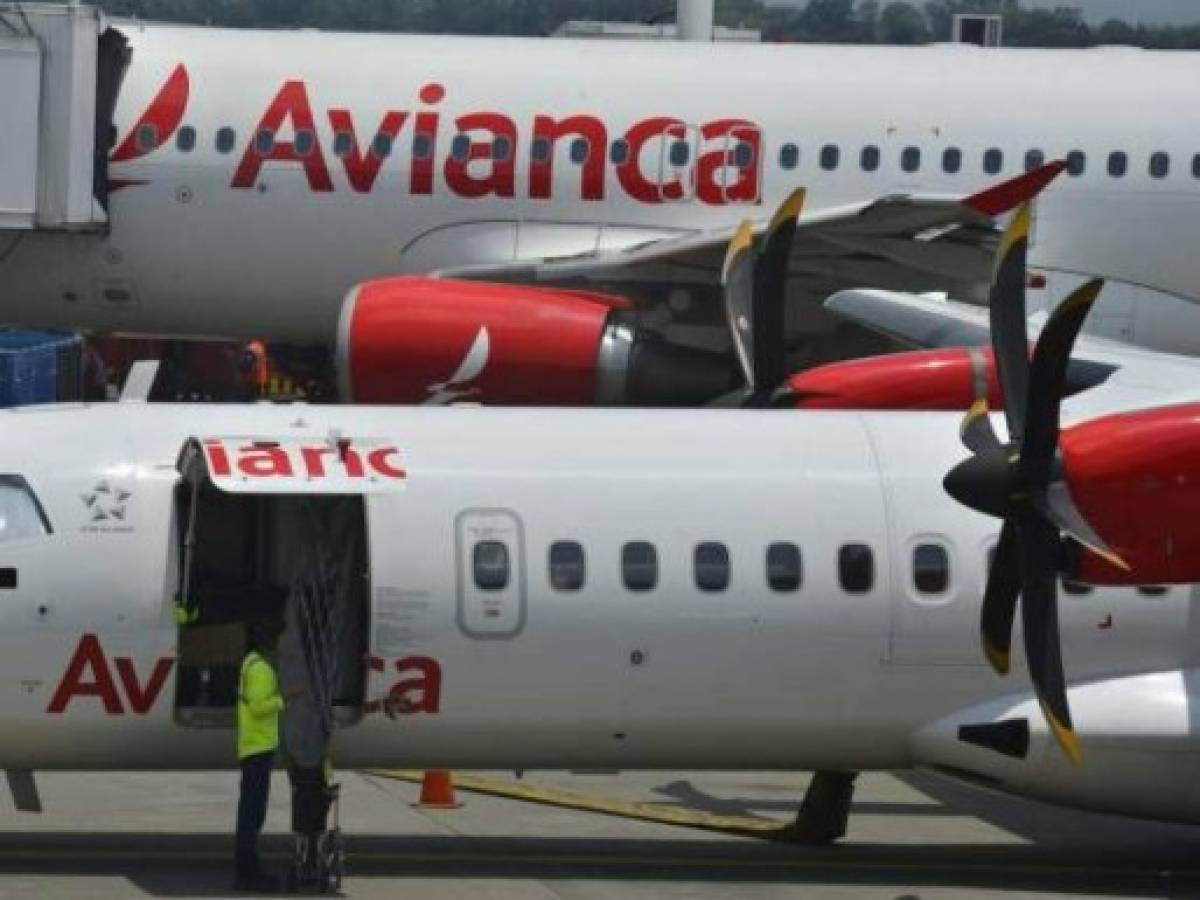 Avianca formalizará laboralmente a más de 3.000 trabajadores en Colombia