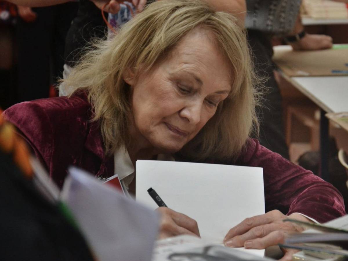 Premio Nobel de Literatura para la francesa Annie Ernaux