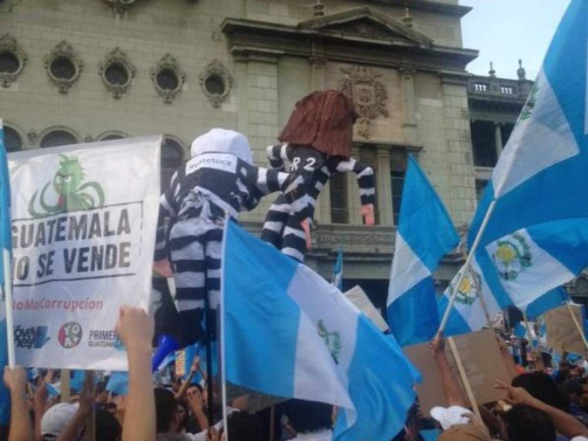 La prolongada agonía del presidente Pérez Molina  