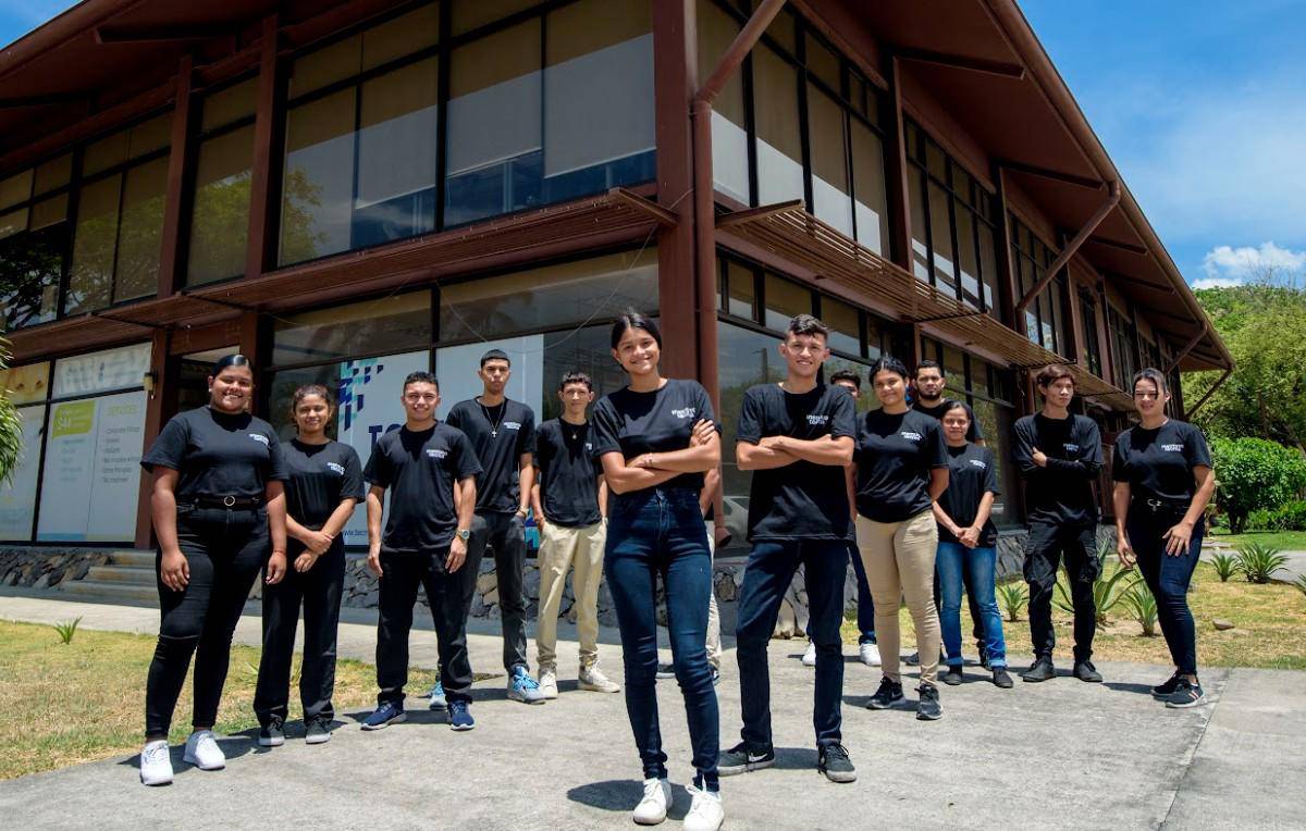 Becas disponibles para formación en hotelería y turismo en Costa Rica