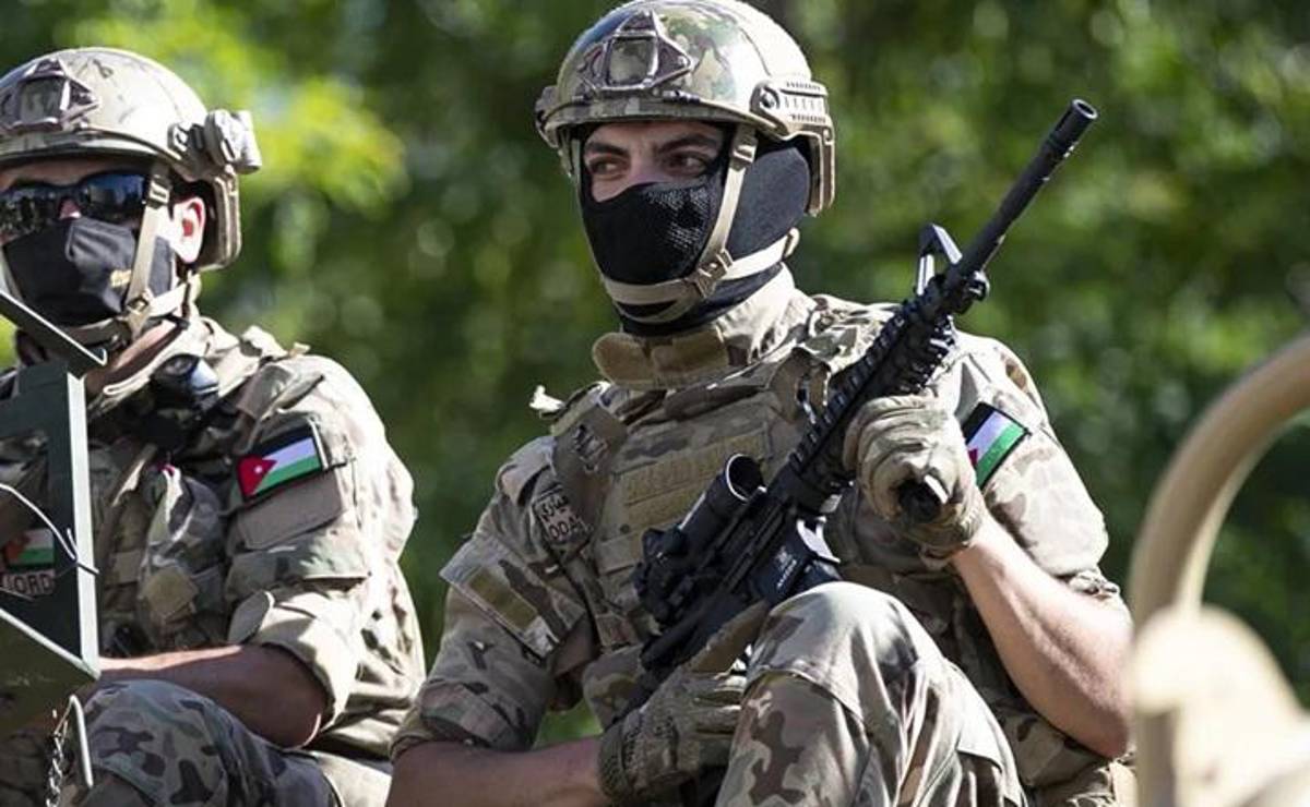 El escenario más preocupante podría no ser una guerra regional de gran escala, sino <b>un conflicto prolongado de intensidad variable. (Foto: EFE)</b>